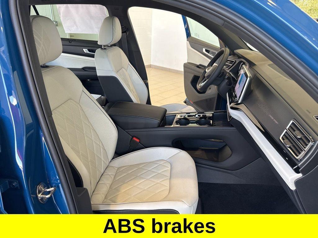 new 2026 Volkswagen Atlas Cross Sport car, priced at $54,510