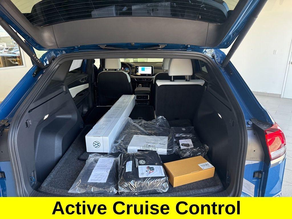 new 2026 Volkswagen Atlas Cross Sport car, priced at $54,510