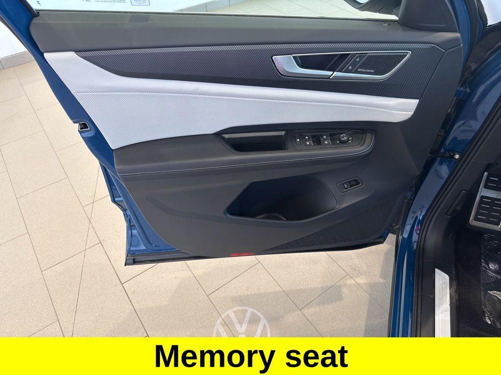 new 2026 Volkswagen Atlas Cross Sport car, priced at $54,510