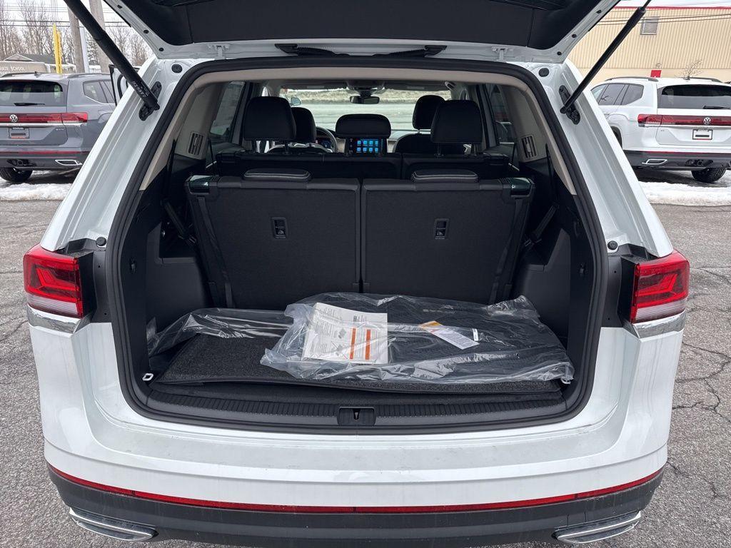 new 2026 Volkswagen Atlas car, priced at $42,715