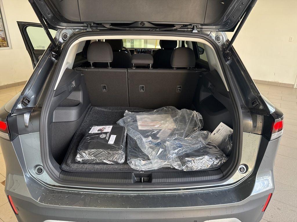 new 2026 Volkswagen Tiguan car, priced at $37,123