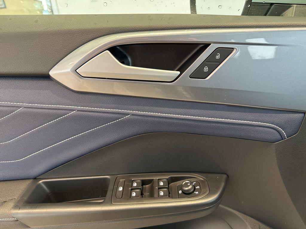 new 2026 Volkswagen Taos car, priced at $37,963