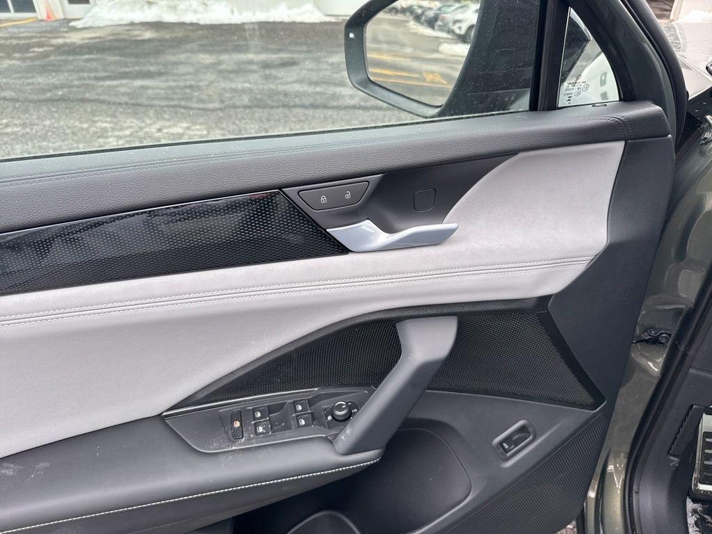 new 2026 Volkswagen Tiguan car, priced at $40,756