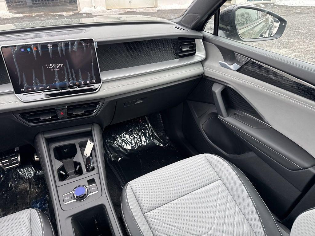 new 2026 Volkswagen Tiguan car, priced at $40,756