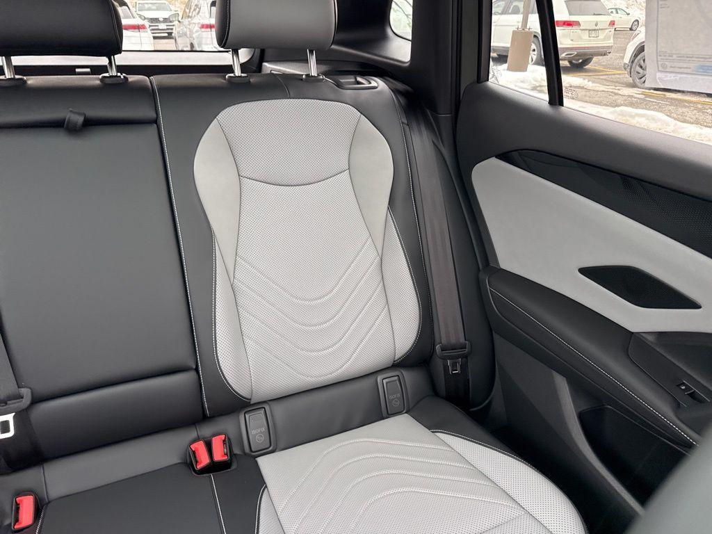 new 2026 Volkswagen Tiguan car, priced at $40,756