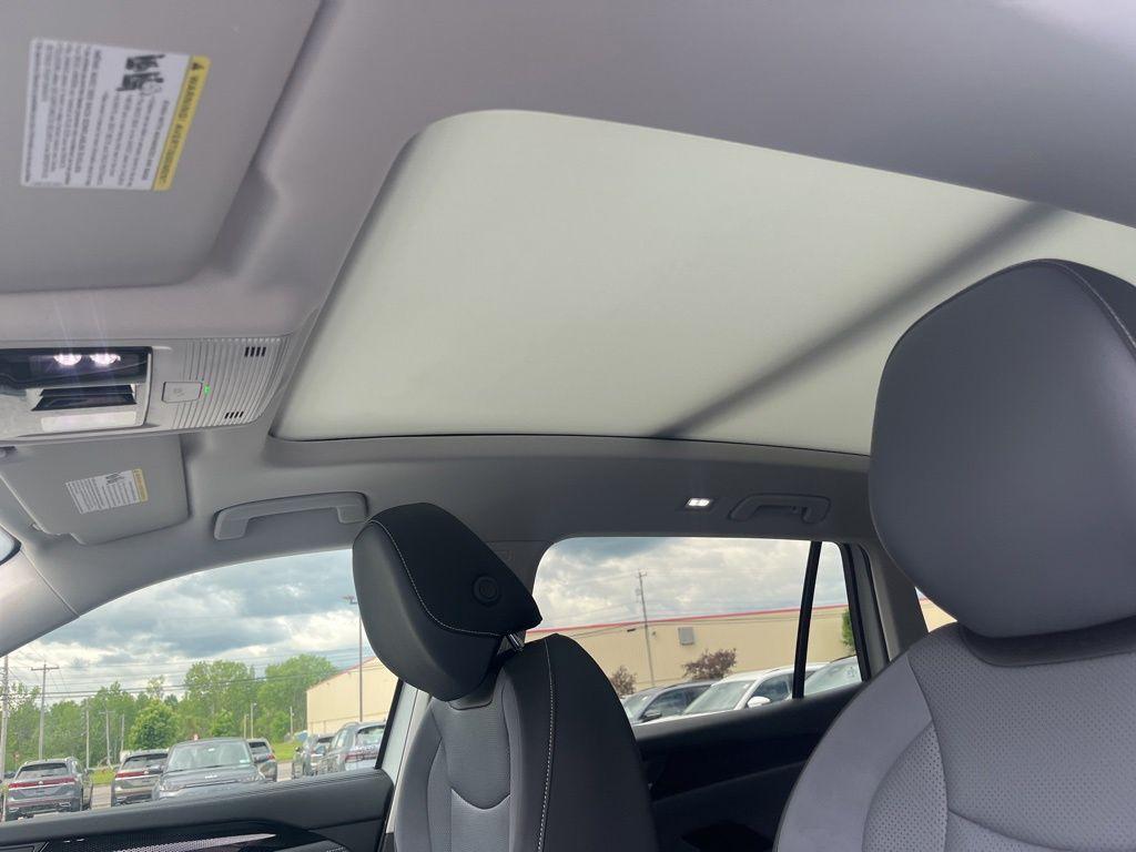 new 2026 Volkswagen Tiguan car, priced at $37,448