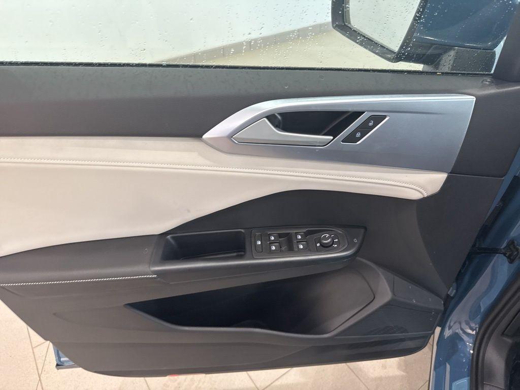 new 2025 Volkswagen Taos car, priced at $31,432