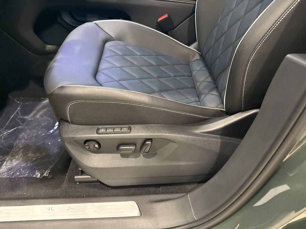 new 2026 Volkswagen Atlas Cross Sport car, priced at $54,109