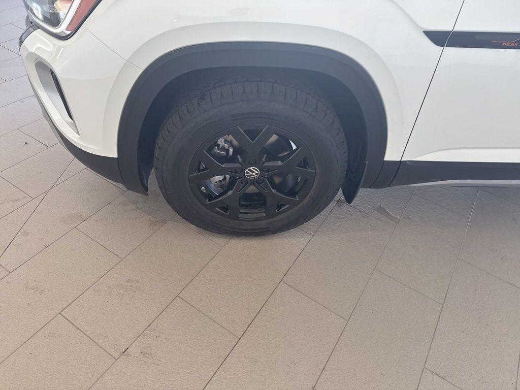 new 2026 Volkswagen Atlas car, priced at $50,902