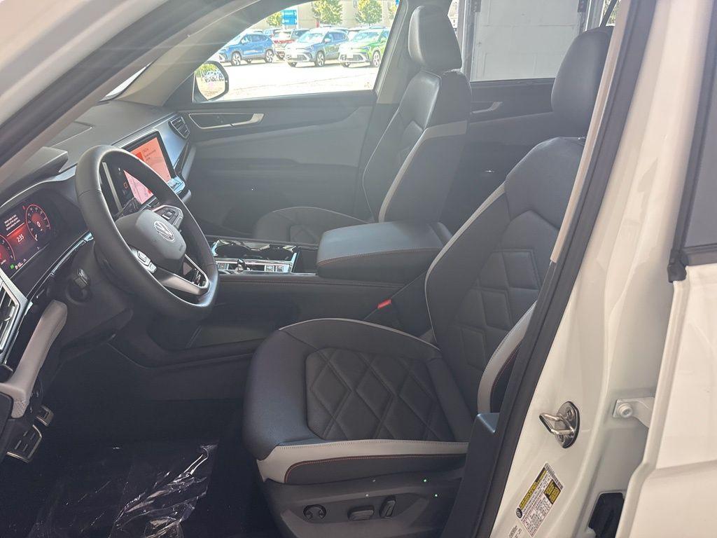 new 2026 Volkswagen Atlas car, priced at $50,902