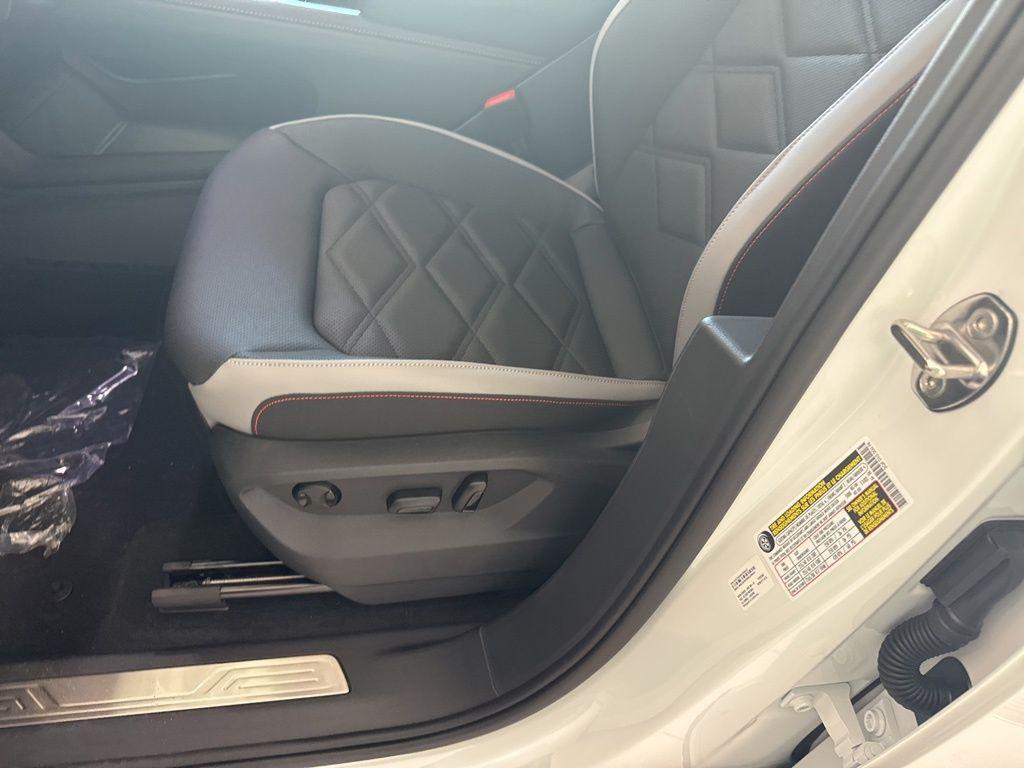 new 2026 Volkswagen Atlas car, priced at $50,902