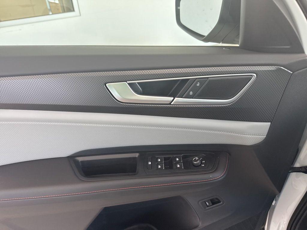 new 2026 Volkswagen Atlas car, priced at $50,902