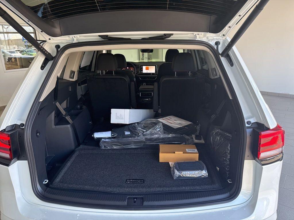 new 2026 Volkswagen Atlas car, priced at $50,902