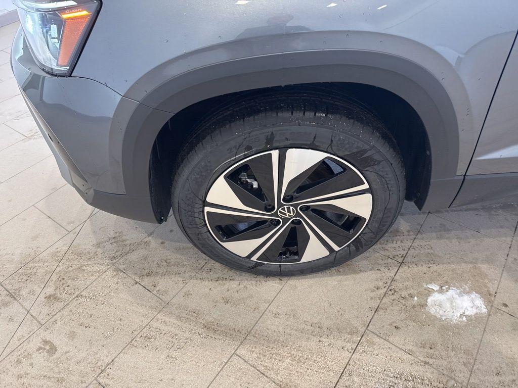 new 2026 Volkswagen Taos car, priced at $33,111