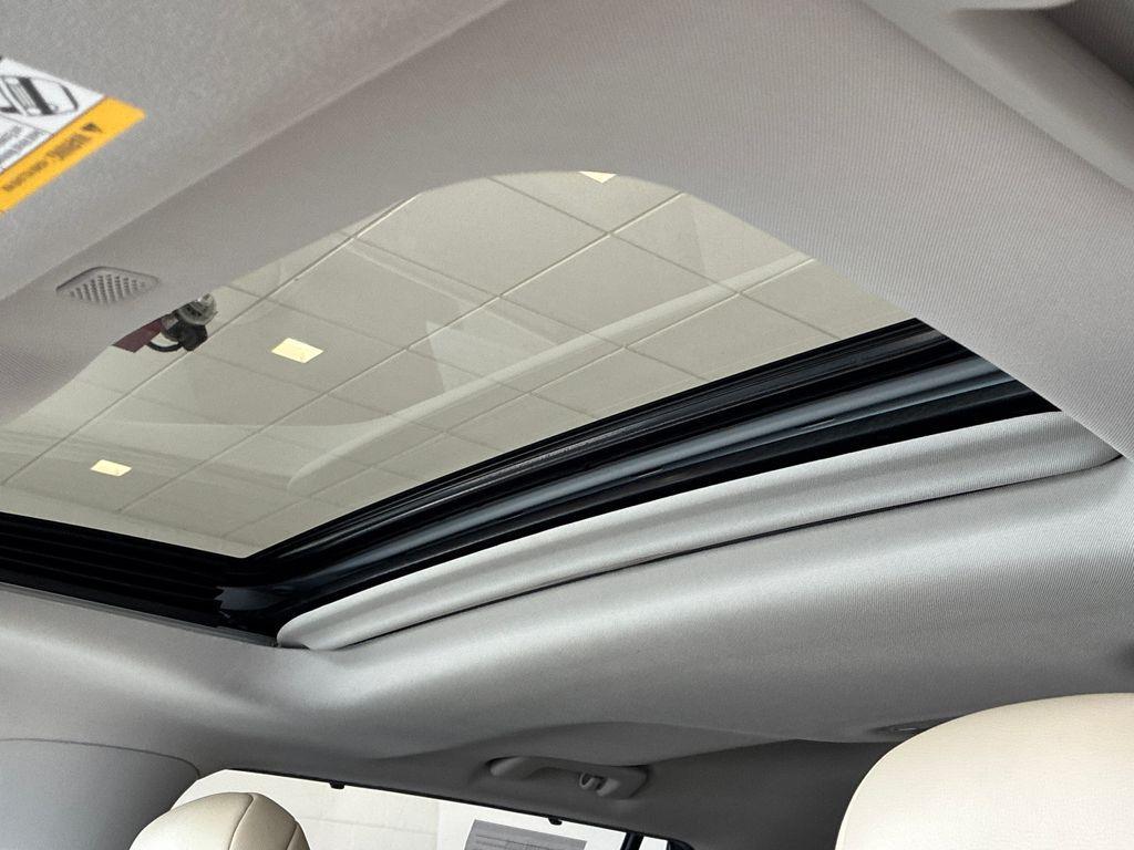 used 2020 Toyota Highlander car, priced at $26,482