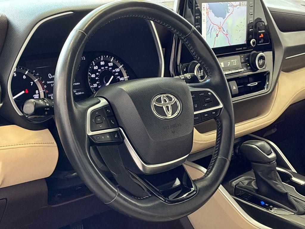 used 2020 Toyota Highlander car, priced at $26,482