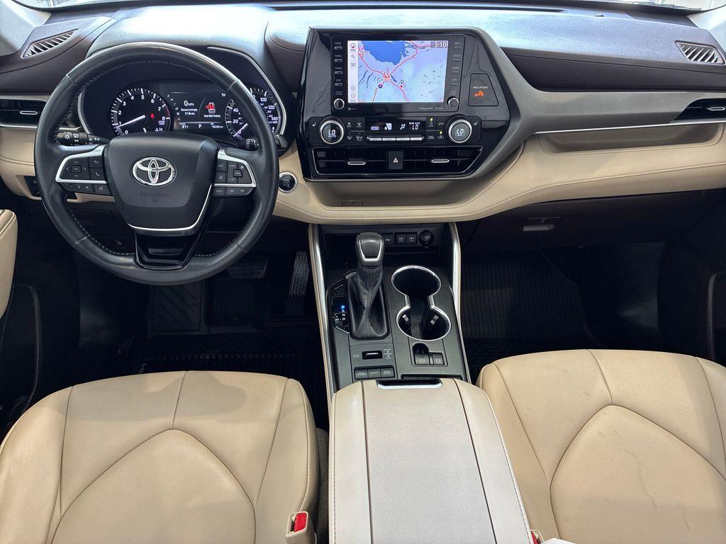 used 2020 Toyota Highlander car, priced at $26,482