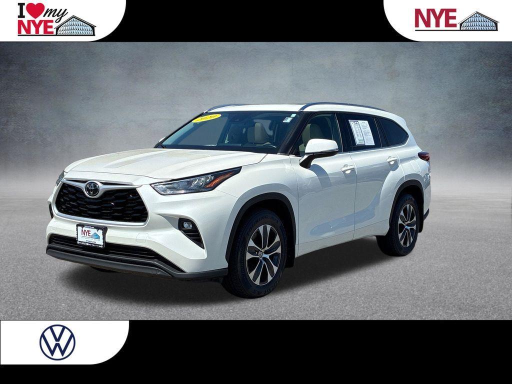 used 2020 Toyota Highlander car, priced at $26,482