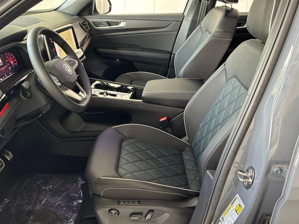 new 2026 Volkswagen Atlas Cross Sport car, priced at $54,737