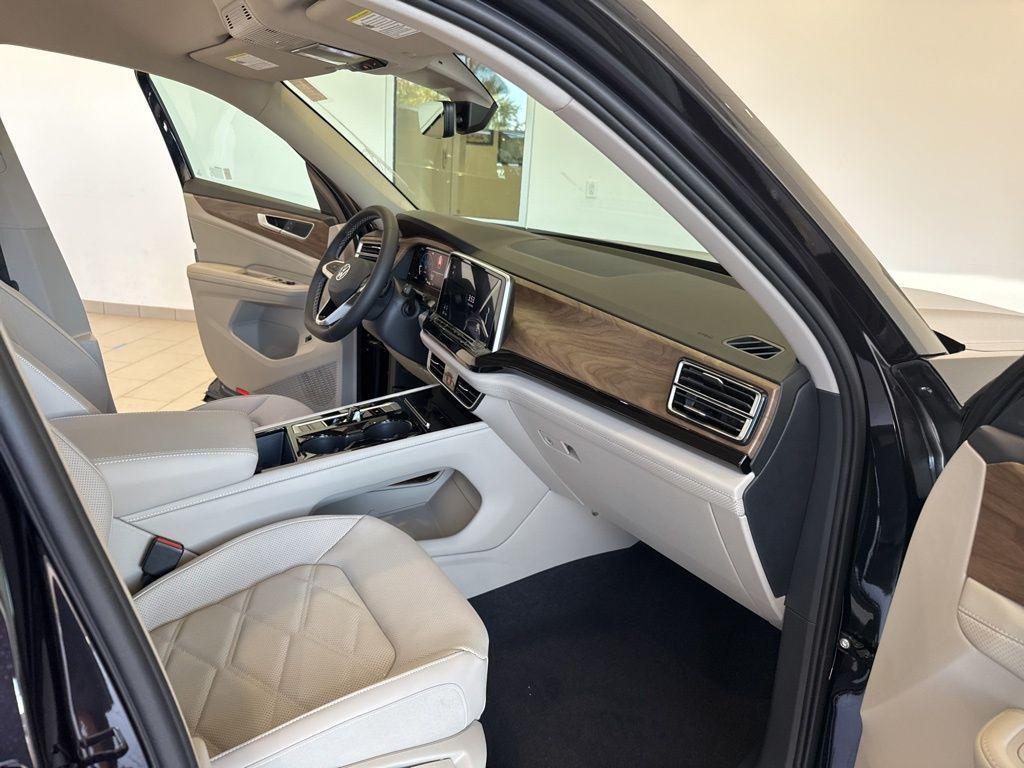 new 2026 Volkswagen Atlas car, priced at $47,020