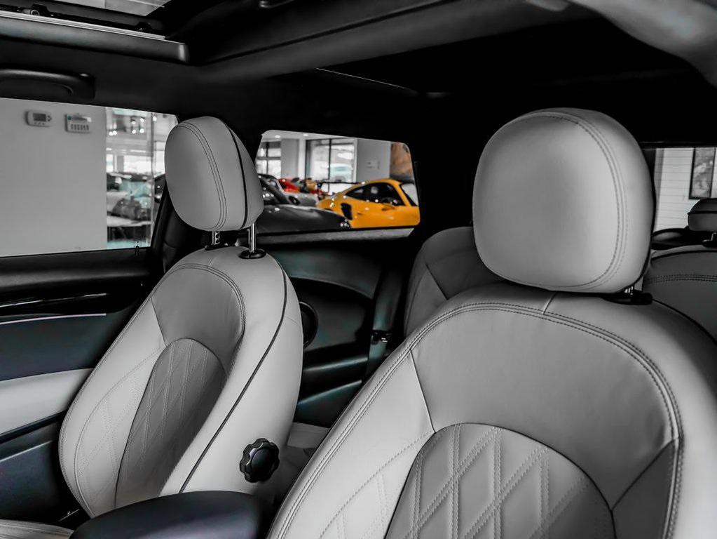 used 2024 MINI Hardtop car, priced at $37,000