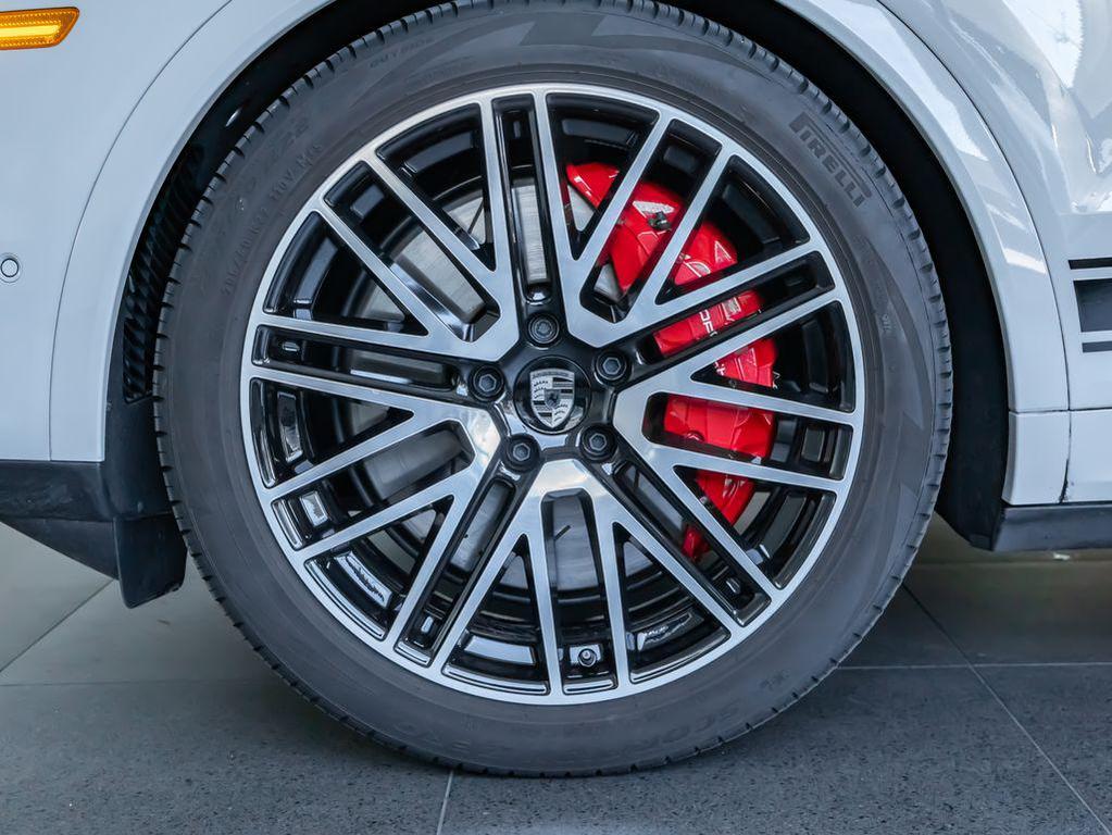used 2025 Porsche Cayenne car, priced at $159,889