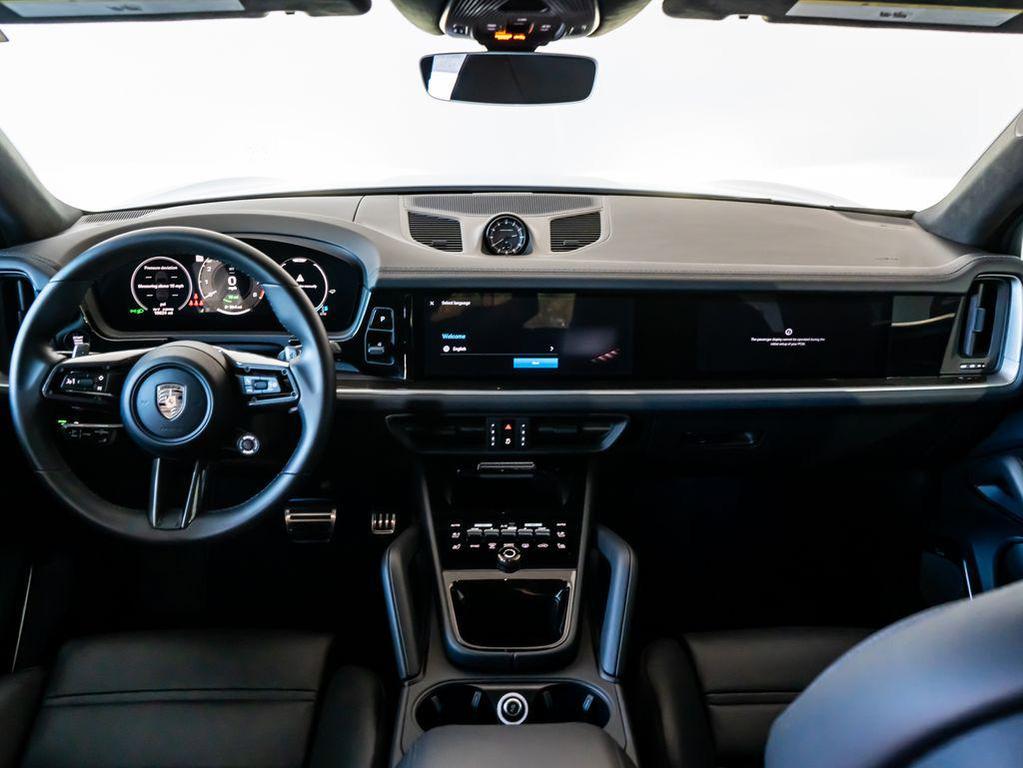 used 2025 Porsche Cayenne car, priced at $159,889