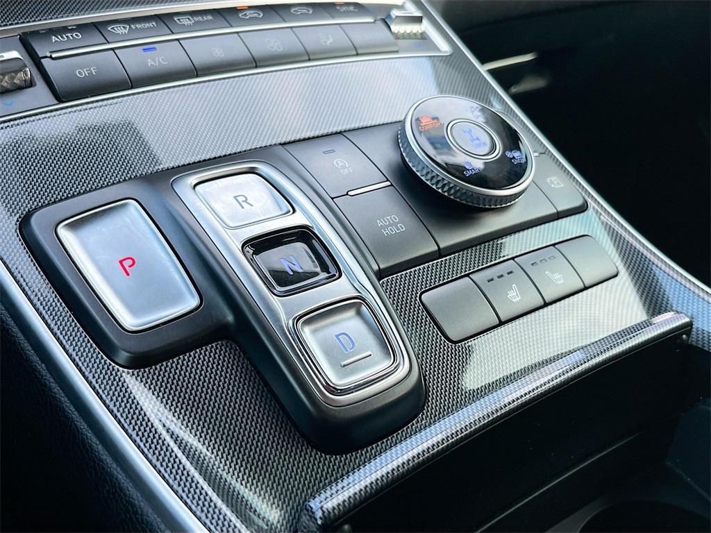 used 2021 Hyundai Santa Fe car, priced at $20,000