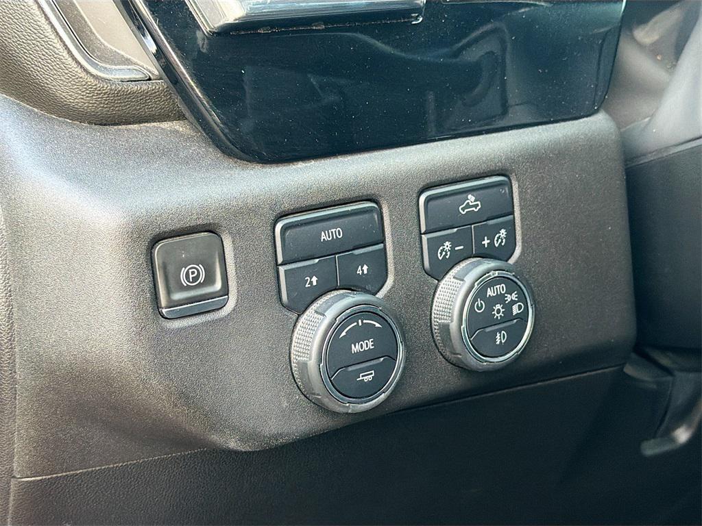 used 2024 Chevrolet Silverado 1500 car, priced at $38,400