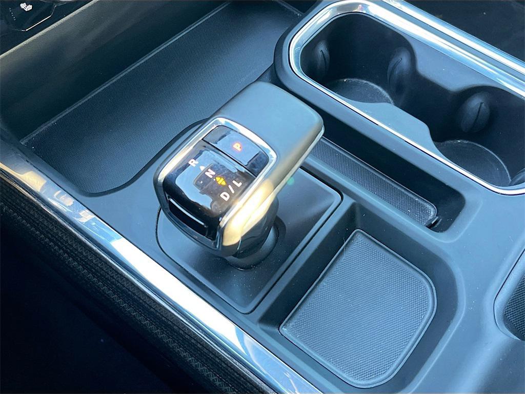 used 2024 Chevrolet Silverado 1500 car, priced at $38,800