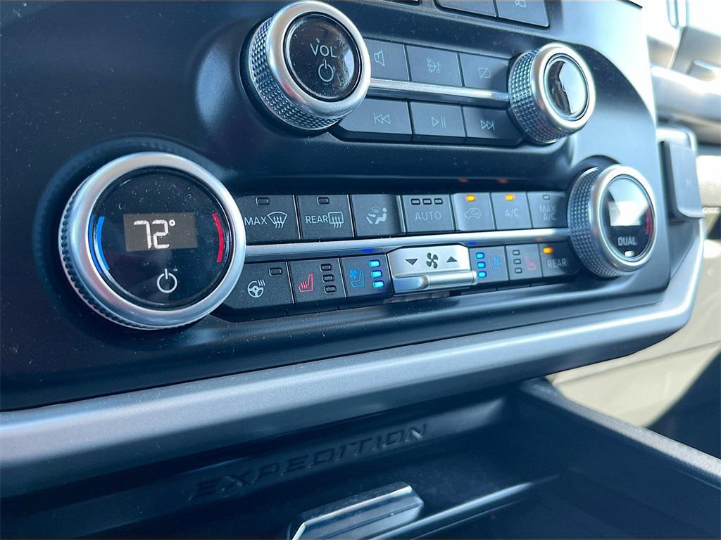 used 2024 Ford Expedition Max car, priced at $45,000