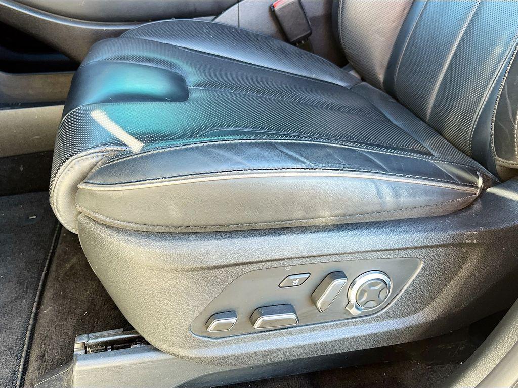 used 2024 Hyundai Palisade car, priced at $33,100