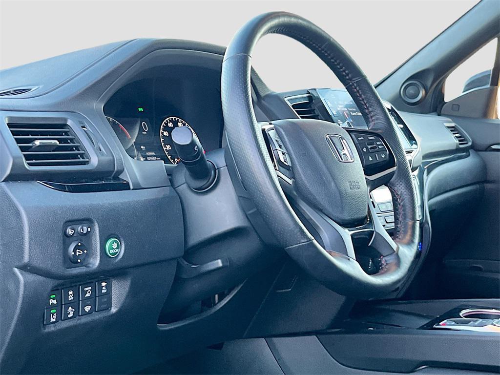 used 2024 Honda Ridgeline car, priced at $32,200