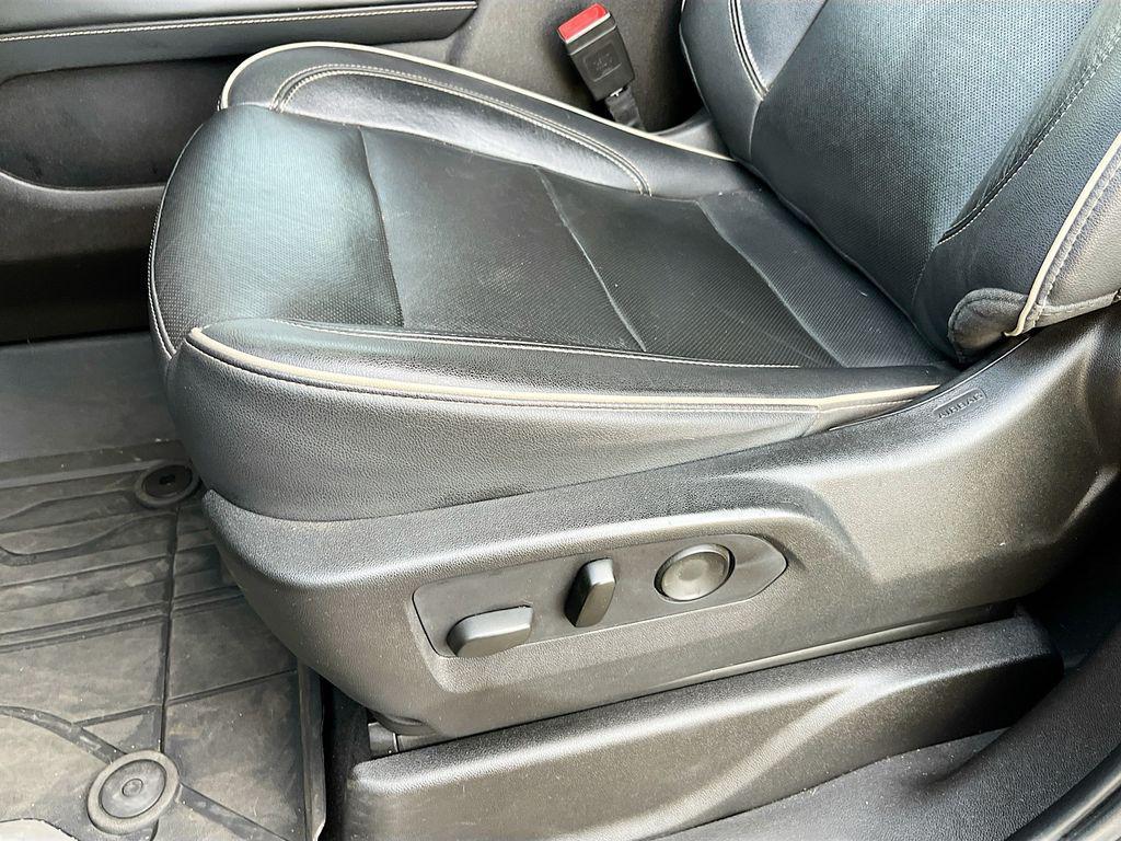 used 2021 Chevrolet Suburban car, priced at $35,400