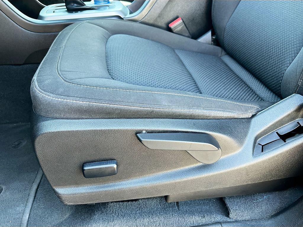 used 2022 Chevrolet Colorado car, priced at $24,000