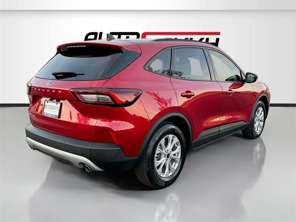 used 2025 Ford Escape car, priced at $21,400