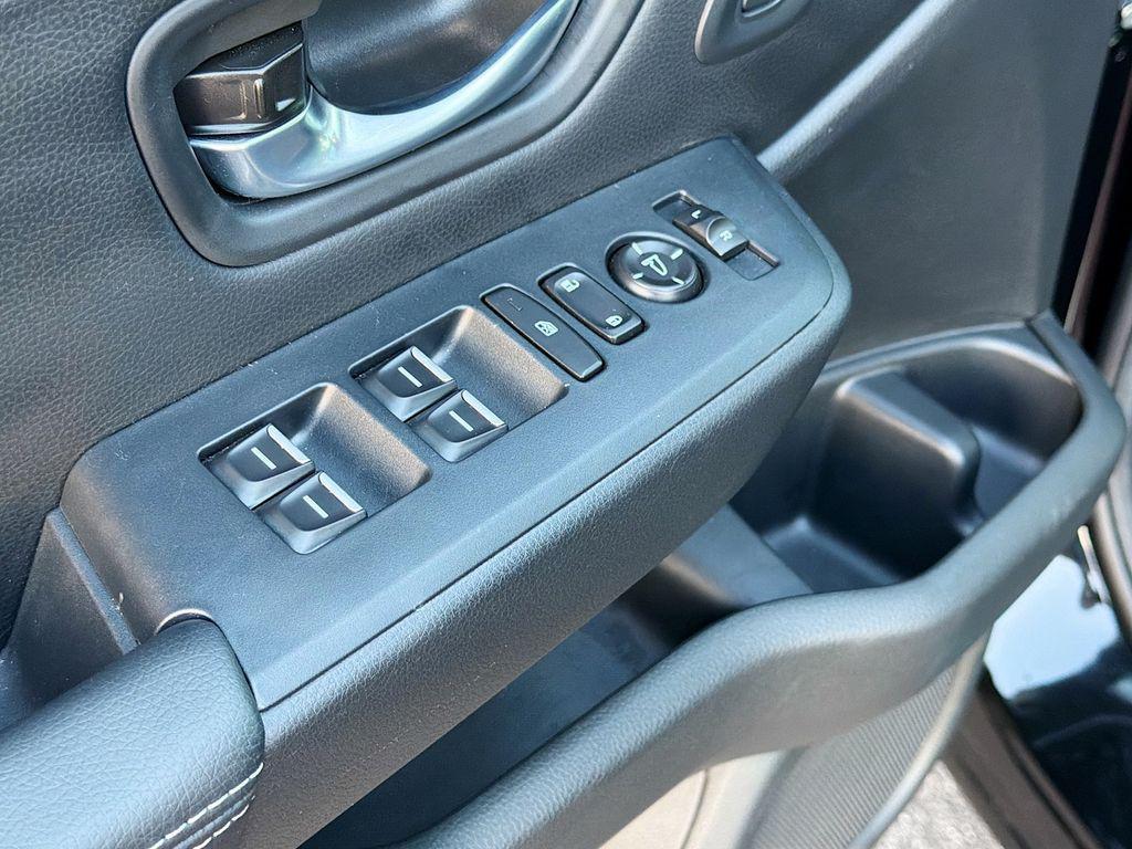 used 2025 Honda Pilot car, priced at $34,600