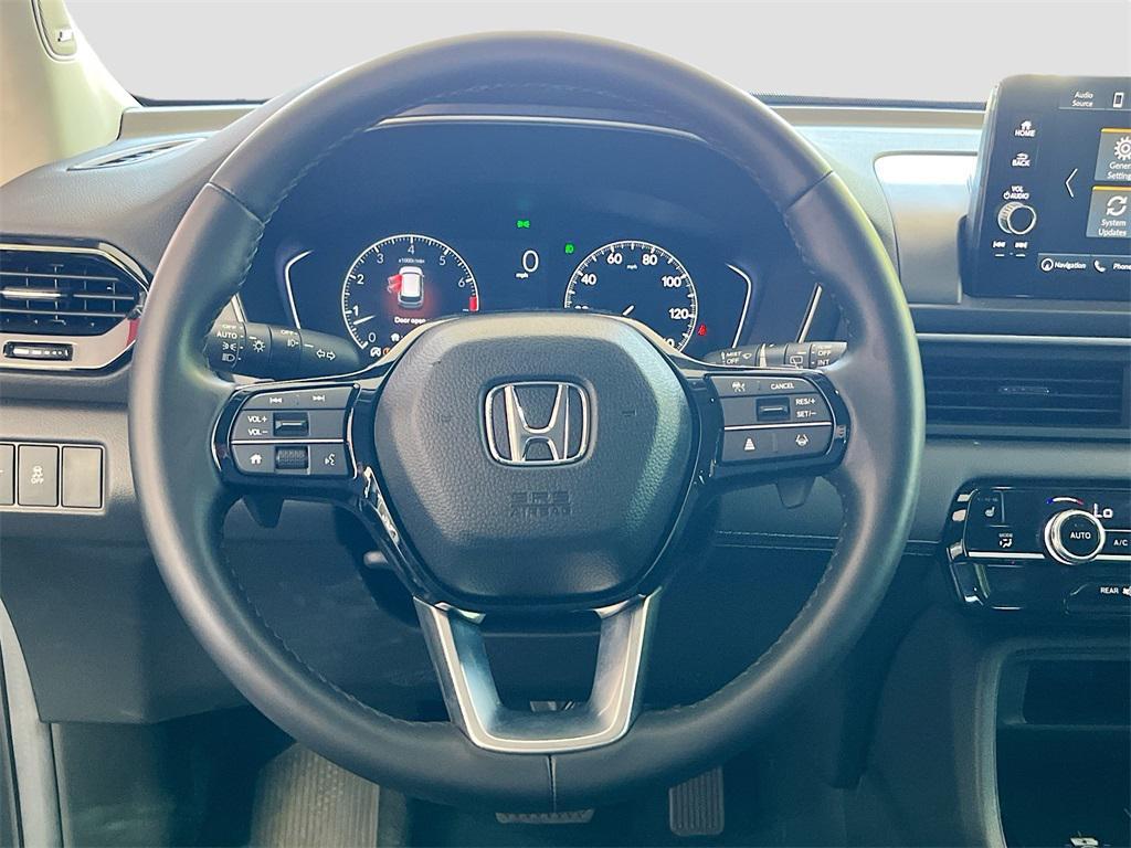 used 2025 Honda Pilot car, priced at $36,000