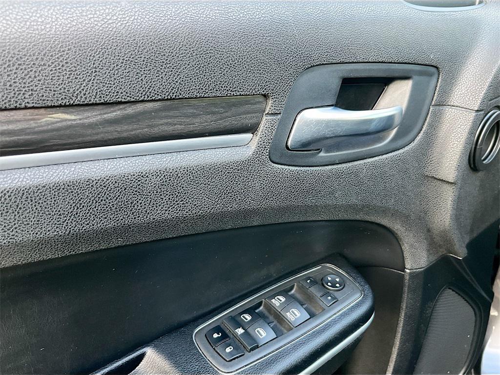 used 2022 Chrysler 300 car, priced at $20,000