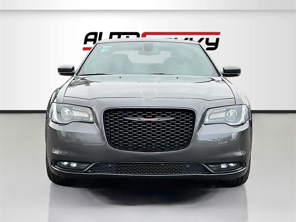 used 2022 Chrysler 300 car, priced at $19,000