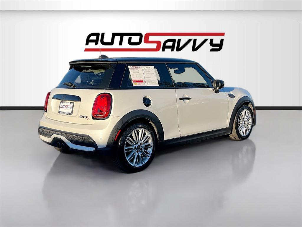 used 2024 MINI Hardtop car, priced at $21,100