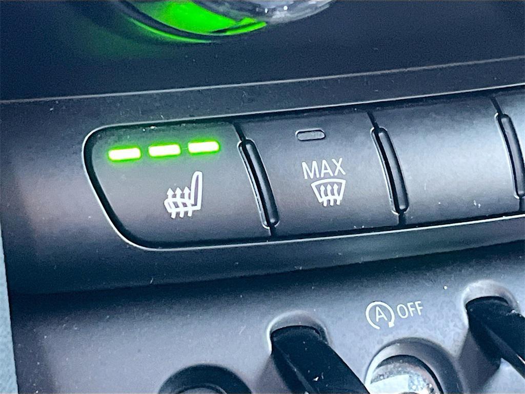 used 2024 MINI Hardtop car, priced at $21,100