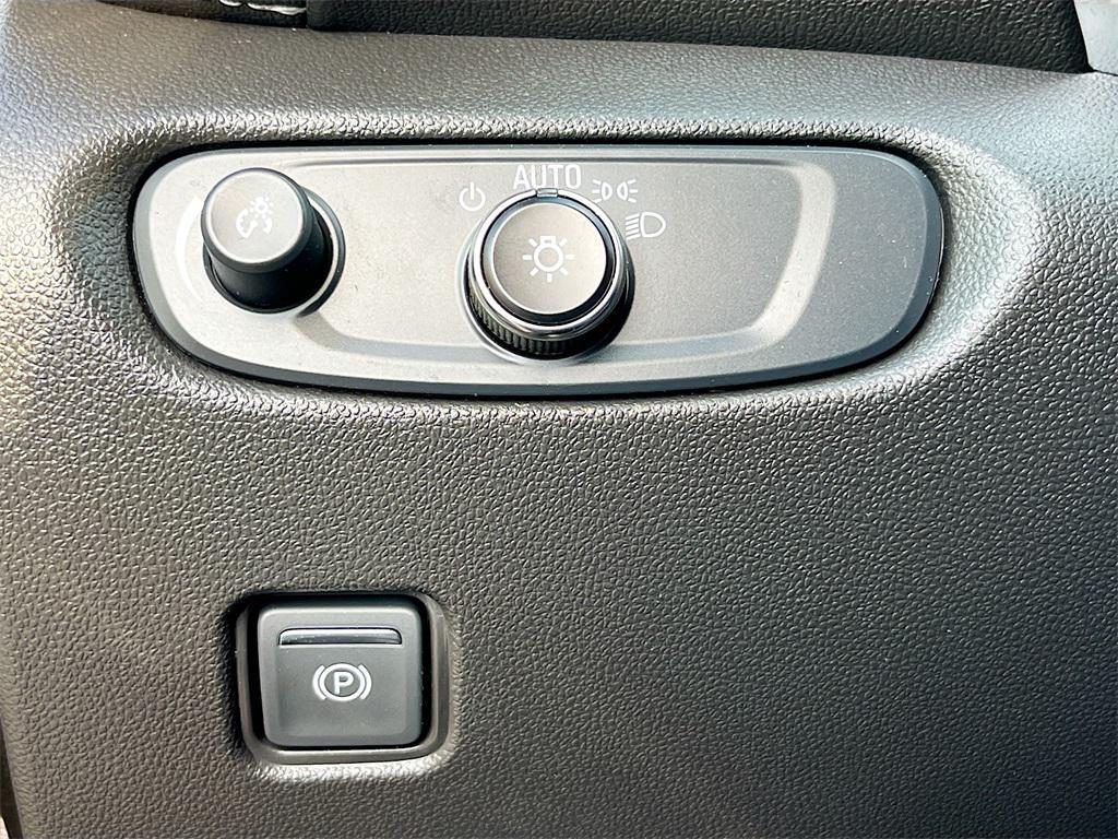 used 2025 Chevrolet Blazer car, priced at $30,400