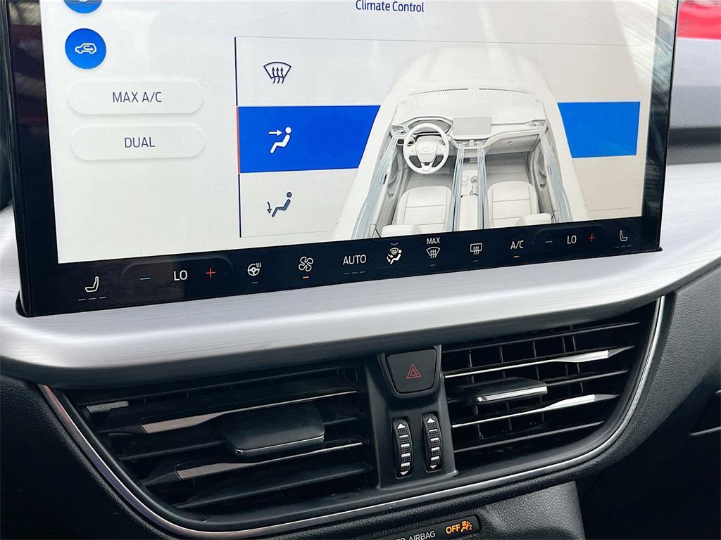 used 2023 Ford Escape car, priced at $21,400