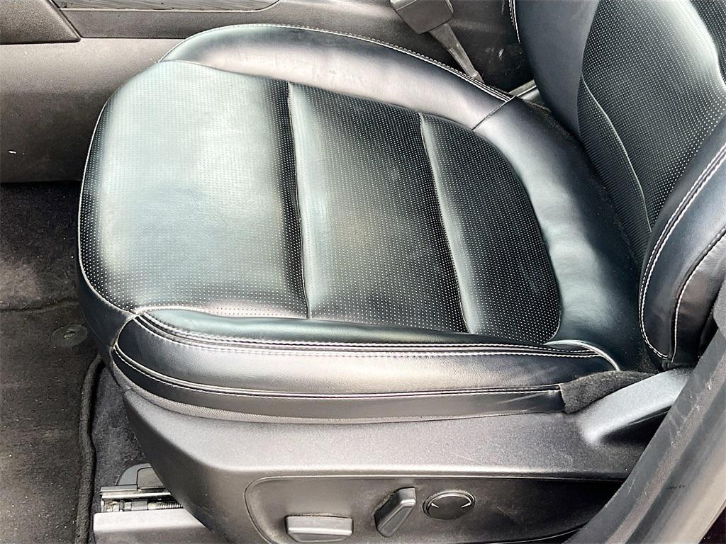 used 2023 Ford Escape car, priced at $21,400