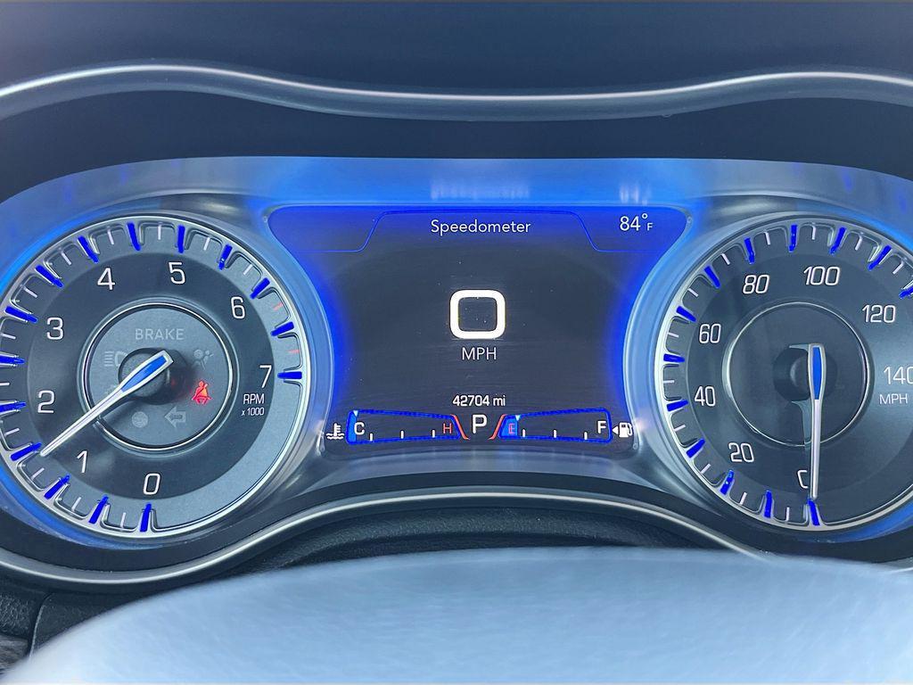 used 2022 Chrysler 300 car, priced at $18,900
