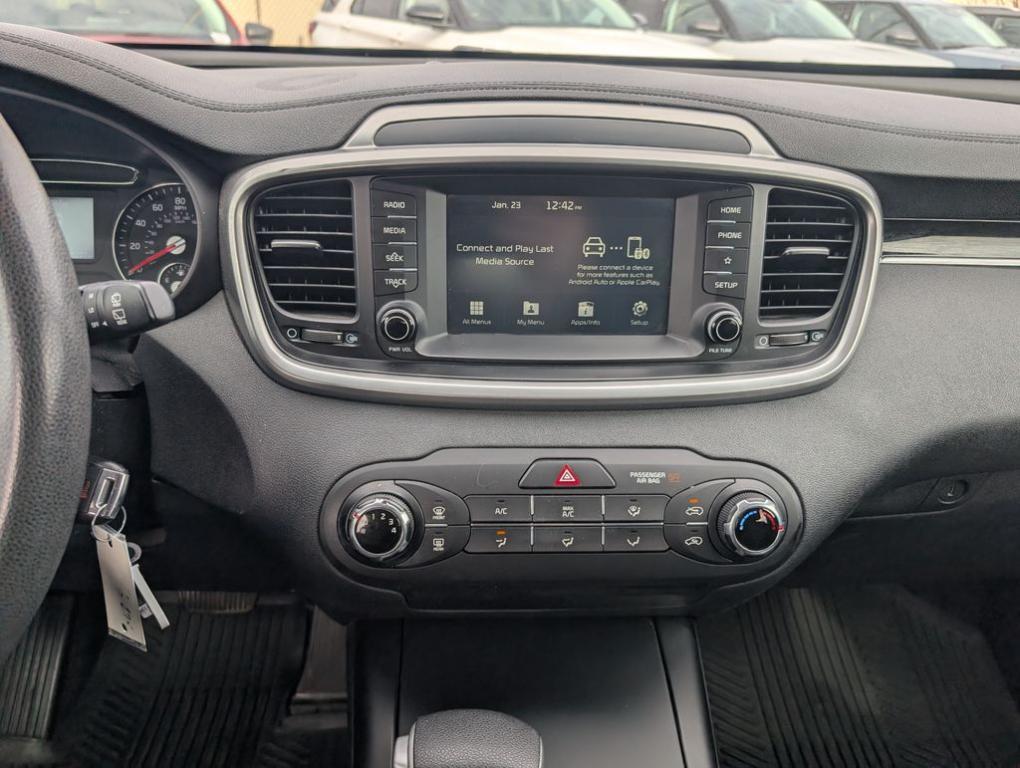 used 2020 Kia Sorento car, priced at $14,284