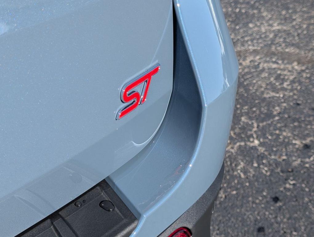 new 2026 Ford Explorer car, priced at $47,095