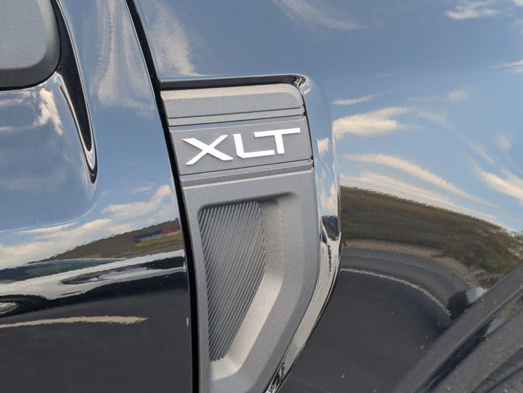 new 2025 Ford Maverick car, priced at $30,025