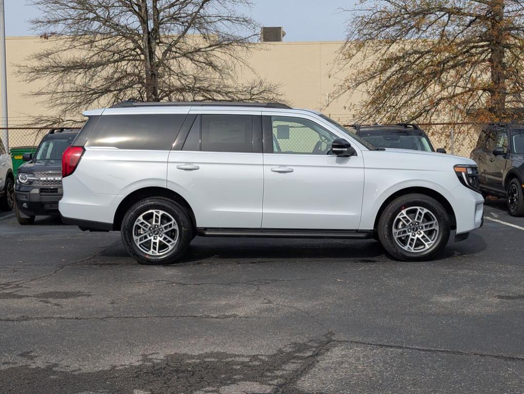 new 2025 Ford Expedition car, priced at $69,285
